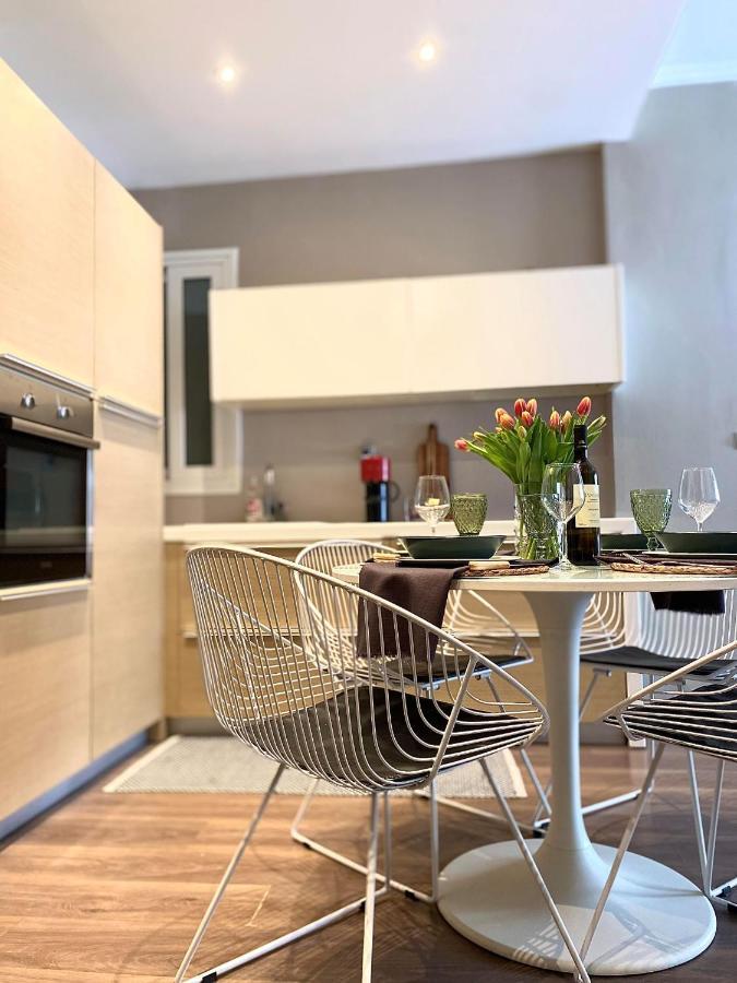 Ultimate Downtown Athens Escape Apartment Bagian luar foto